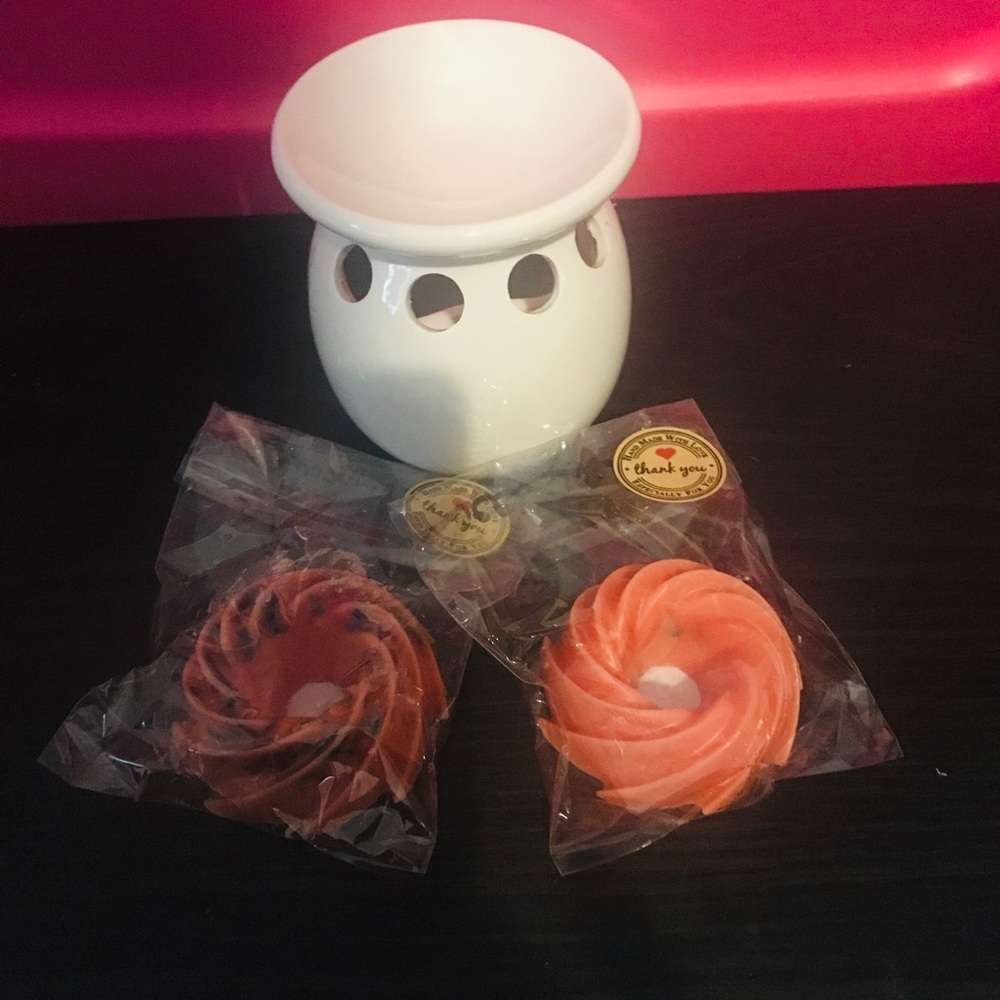 Handmade pinwheel wax melts.